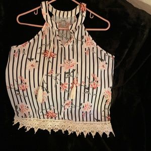 Spring sleeveless top
